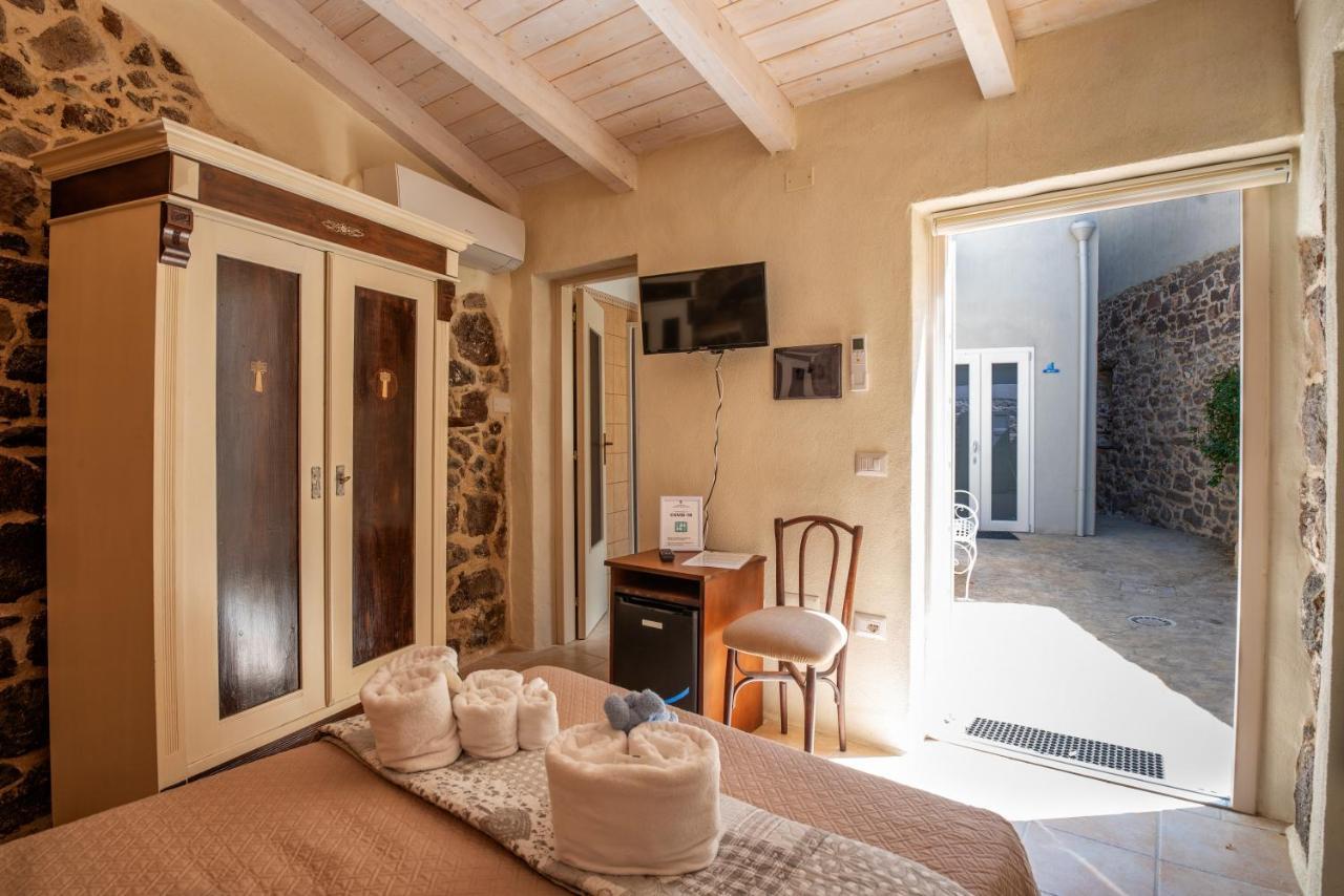 SantʼAntìoco Domo Sa Barra Bed & Breakfast エクステリア 写真