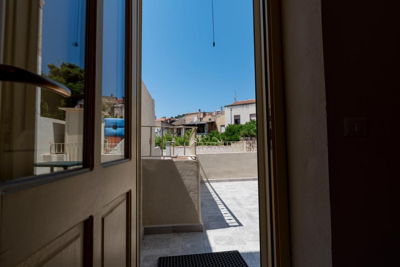 SantʼAntìoco Domo Sa Barra Bed & Breakfast エクステリア 写真