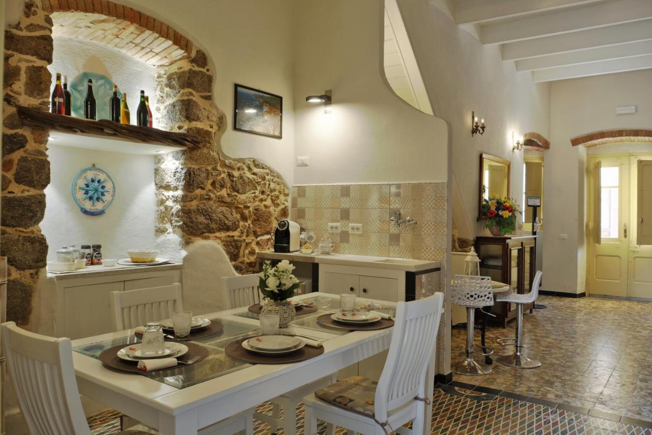 SantʼAntìoco Domo Sa Barra Bed & Breakfast エクステリア 写真