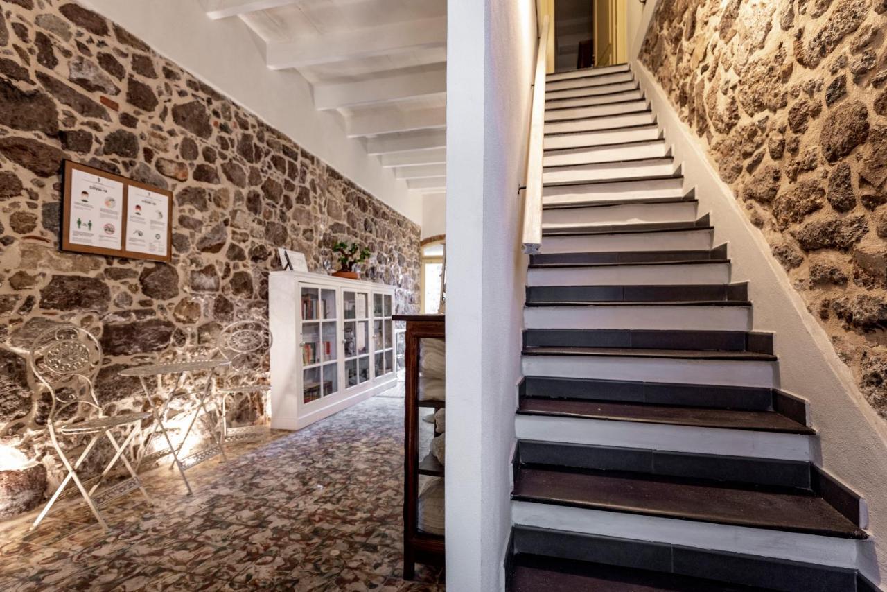 SantʼAntìoco Domo Sa Barra Bed & Breakfast エクステリア 写真